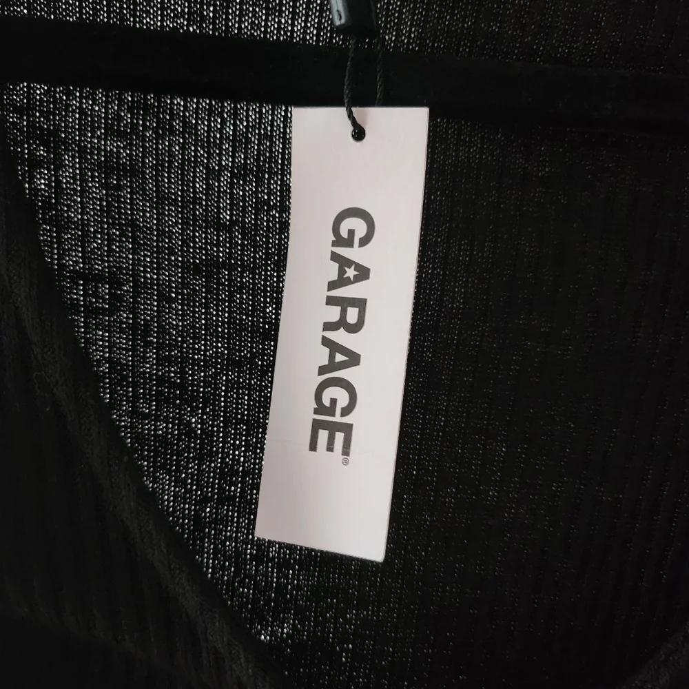 Garage Peek a boo crop top